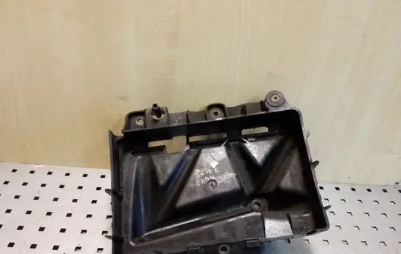 Skoda Fabia Mk1 (6Y) Battery tray 6Q0915331D