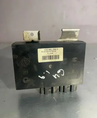 Volkswagen Golf IV Comfort/convenience module 1C0962258D 41898 5ZA00795500