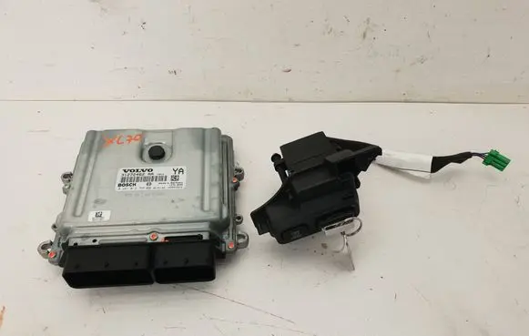 Volvo XC70 Engine control unit/module 31272462AA 0281012765