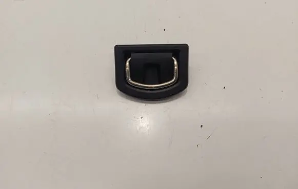 Volkswagen PASSAT B8 Tie down hook / loop 5M0863503