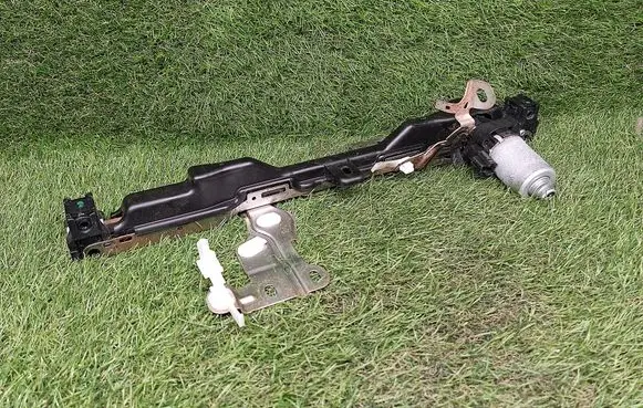 Lexus CT 200H Seat adjustment motor 43944010220 1620007370