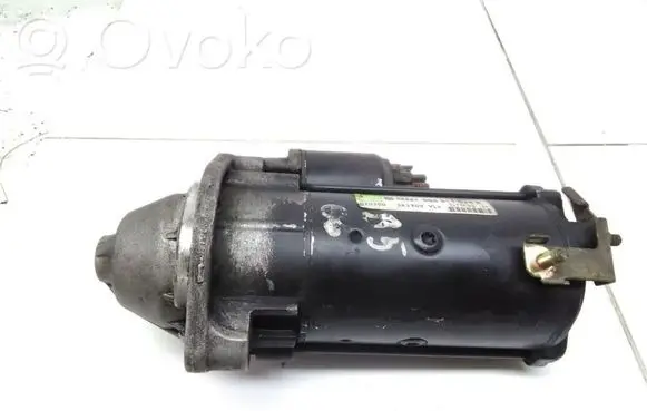 Volkswagen PASSAT B5 Starter motor 068911024E