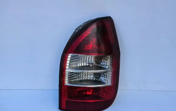 Opel Zafira A Rear/tail lights