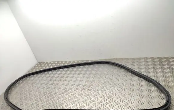 Peugeot 2008 II Trunk rubber seal (body) 