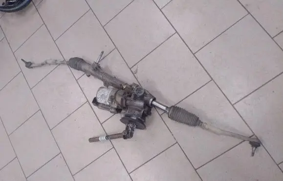 Peugeot 207 Steering rack 6820000090