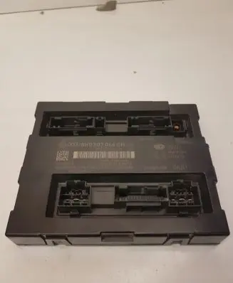 Audi A4 S4 B8 8K Comfort/convenience module 8K0907064CN