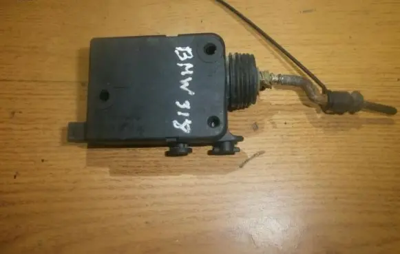 BMW 3 E36 Central locking motor 1387610