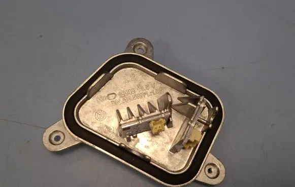 BMW 3 GT F34 Headlight ballast module Xenon 7470425 63117470425