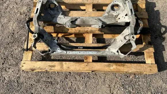 BMW 1 E81 E87 Front subframe 504047450