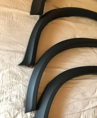 BMW X5 E70 Front arch trim