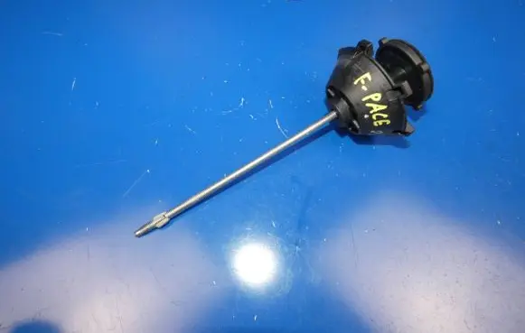Jaguar F-Pace Spare wheel bolt 