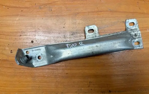 BMW 5 F10 F11 Side radiator support slam panel 7158894