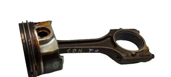 Audi A4 S4 B5 8D Piston 82L153 06HB