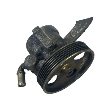 Peugeot 407 Power steering pump 26103773