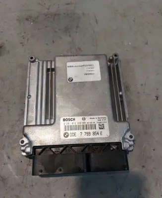 BMW 1 E81 E87 Engine control unit/module 7799854