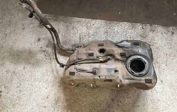 Fiat 500X Fuel tank CA170690595 7495