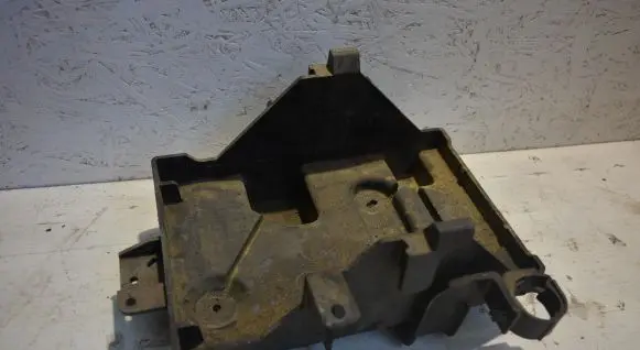 Battery tray