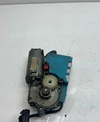 Audi A6 S6 C4 4A Sunroof motor/actuator 4A0959591
