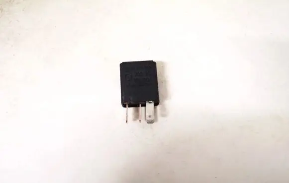 Opel Corsa C Other relay 24435922 702.20