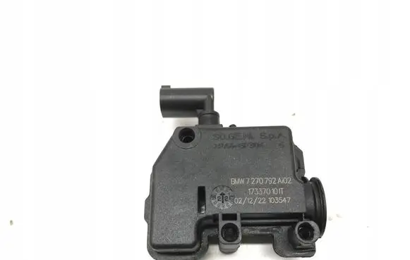 Fuel tank cap lock