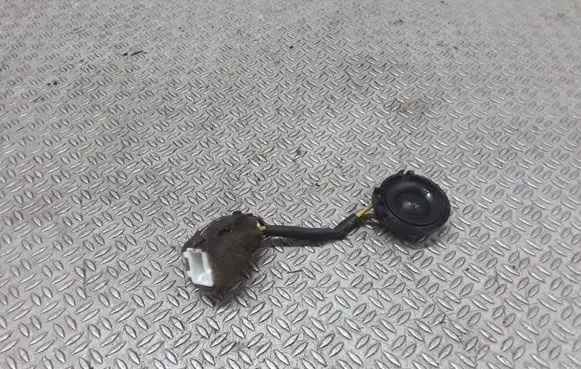 KIA Rio Front door high frequency speaker