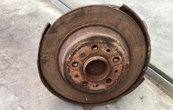 Volvo S60 Rear wheel hub 9200624