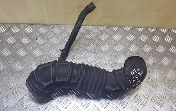 KIA Sorento Air intake duct part 281303E710