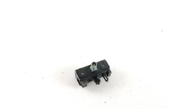 Audi e-tron Aerial antenna amplifier 5B4035510 95802