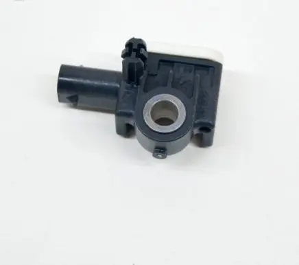 Mercedes-Benz CLA C117 X117 W117 Airbag deployment crash/impact sensor A1668210151 56054085AA