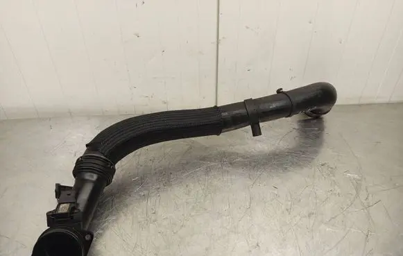 Volkswagen Touareg I Intercooler hose/pipe 7L6145979C
