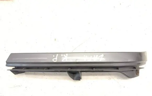Under headlight/headlamp trim