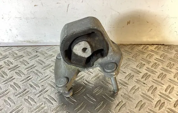 Lexus RX 450H Engine mount bracket 1237131360
