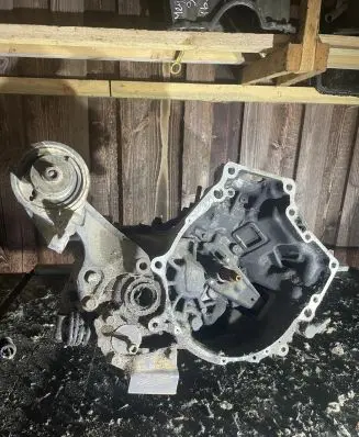 Mazda 626 Manual 5 speed gearbox G562K1 G562