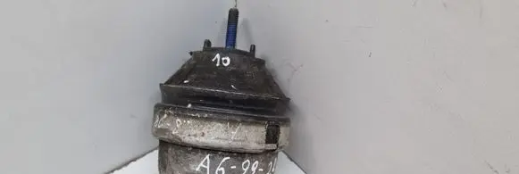 Audi A6 S6 C5 4B Engine mount bracket 4B0199379A