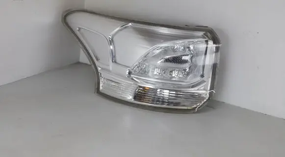 Mitsubishi Outlander Rear/tail lights 8330A789 F114001118 4B45X