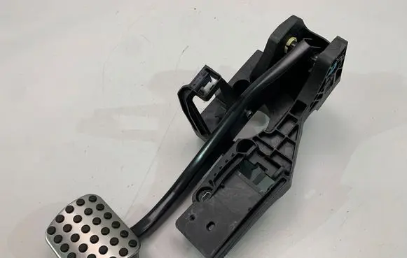 Mercedes-Benz A W177 Brake pedal A2472902600