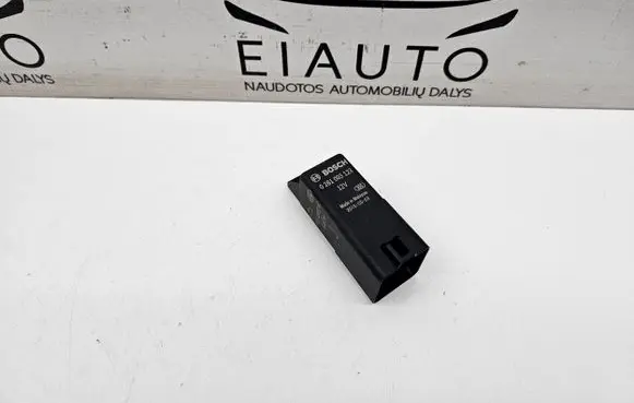 Jaguar XE Glow plug pre-heat relay FX23189E2AC 0281003123