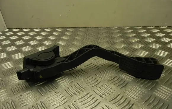 Peugeot 307 Accelerator throttle pedal 9646702180 T5990