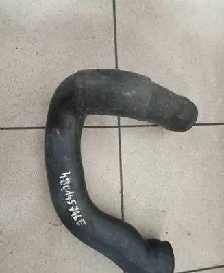 Audi A6 Allroad C5 Intercooler hose/pipe 4B0145746e