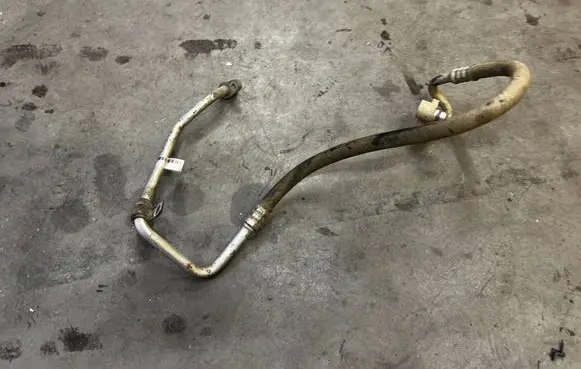 Dacia Dokker Air conditioning (A/C) pipe/hose 924903921R