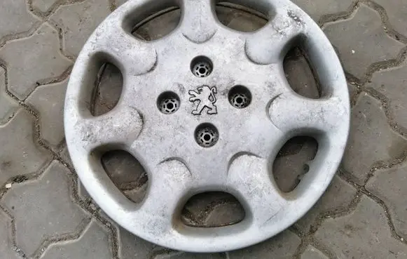 Peugeot Expert R15 wheel hub/cap/trim 9641175380 PA66MD15