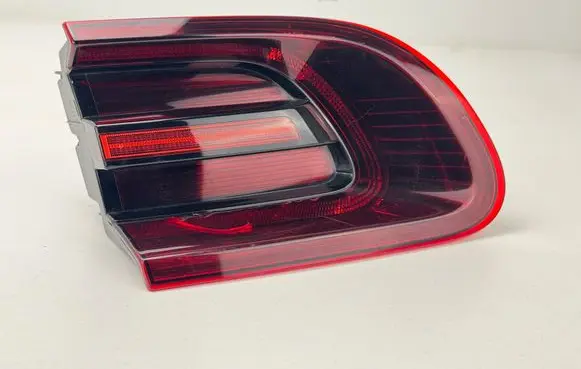 Porsche Macan (95B) Tailgate rear/tail lights 01150007 95B945093C 19022016