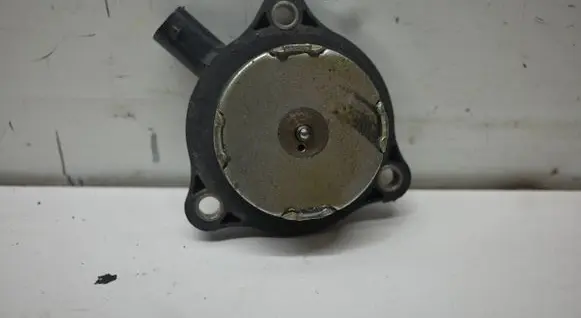 Chrysler Town u0026 Country V Camshaft vanos timing valve 05184101AG