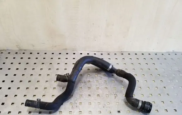 Audi A6 S6 C6 4F Engine coolant pipe/hose