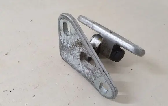 Mercedes-Benz E W211 Front door lower hinge 