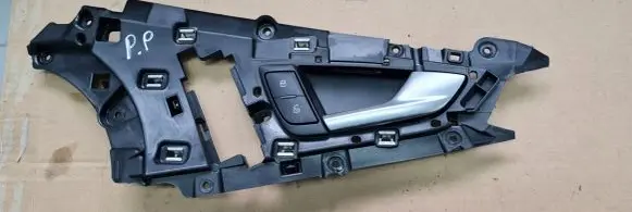 Audi A7 S7 4G Front door interior handle 4G8837020A