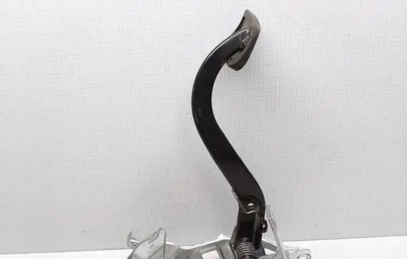 Opel Vectra C Brake pedal