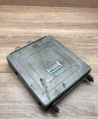 Mitsubishi Carisma Engine control unit/module ECU MD355869 E2T68375 Used