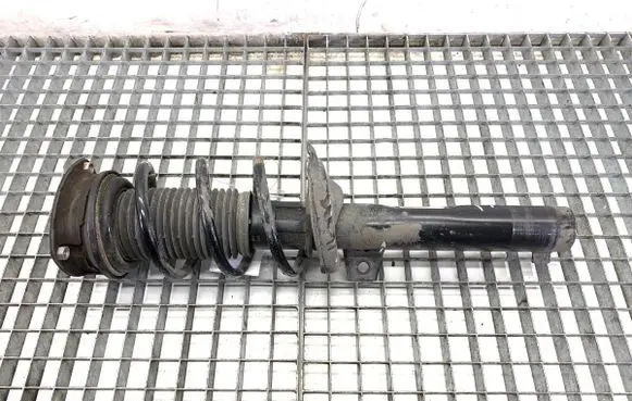 Audi Q3 F3 Front shock absorber/damper 5QF413031CH