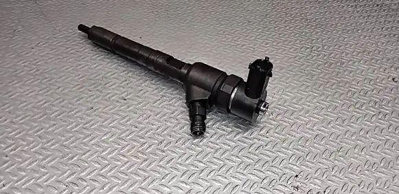 Opel Corsa D Fuel injector 0445110183